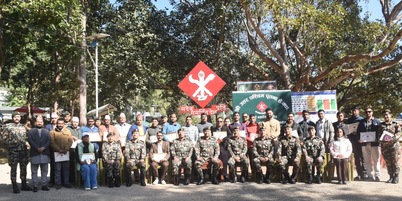 सुर्खेतमा रक्षा संवाददाता अभिमुखीकरण कार्यक्रम सम्पन्न, २४ सञ्चारकर्मीलाई प्रमाणपत्र वितरण