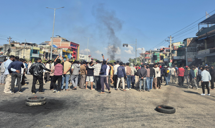 बाराको सिमरा तनावग्रस्त : स्थिति नियन्त्रणमा लिन हवाई फायर