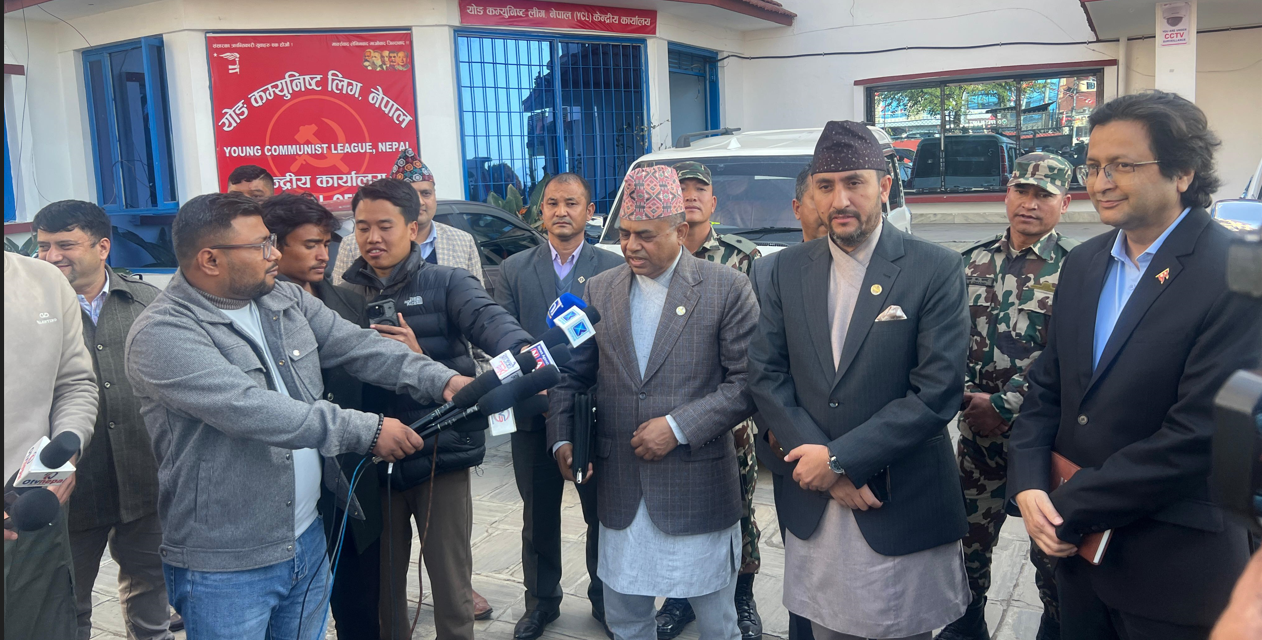 निर्वाचनको वातावरण बनाउन सरकार दलीय संवादमा
