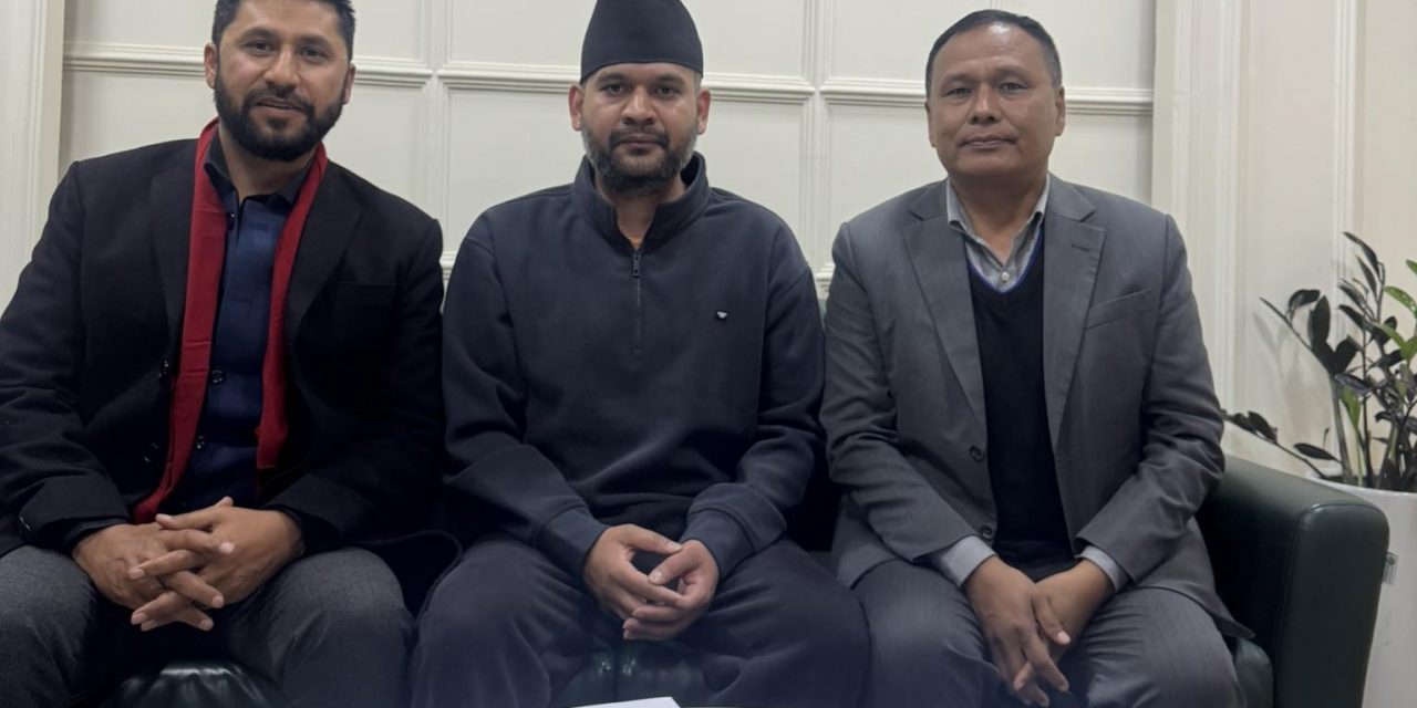 रवि र कुलमानसँगको तस्बिर साझा गर्दै बालेनले भने : म नेपाल हाँसेको हेर्न चाहन्छु