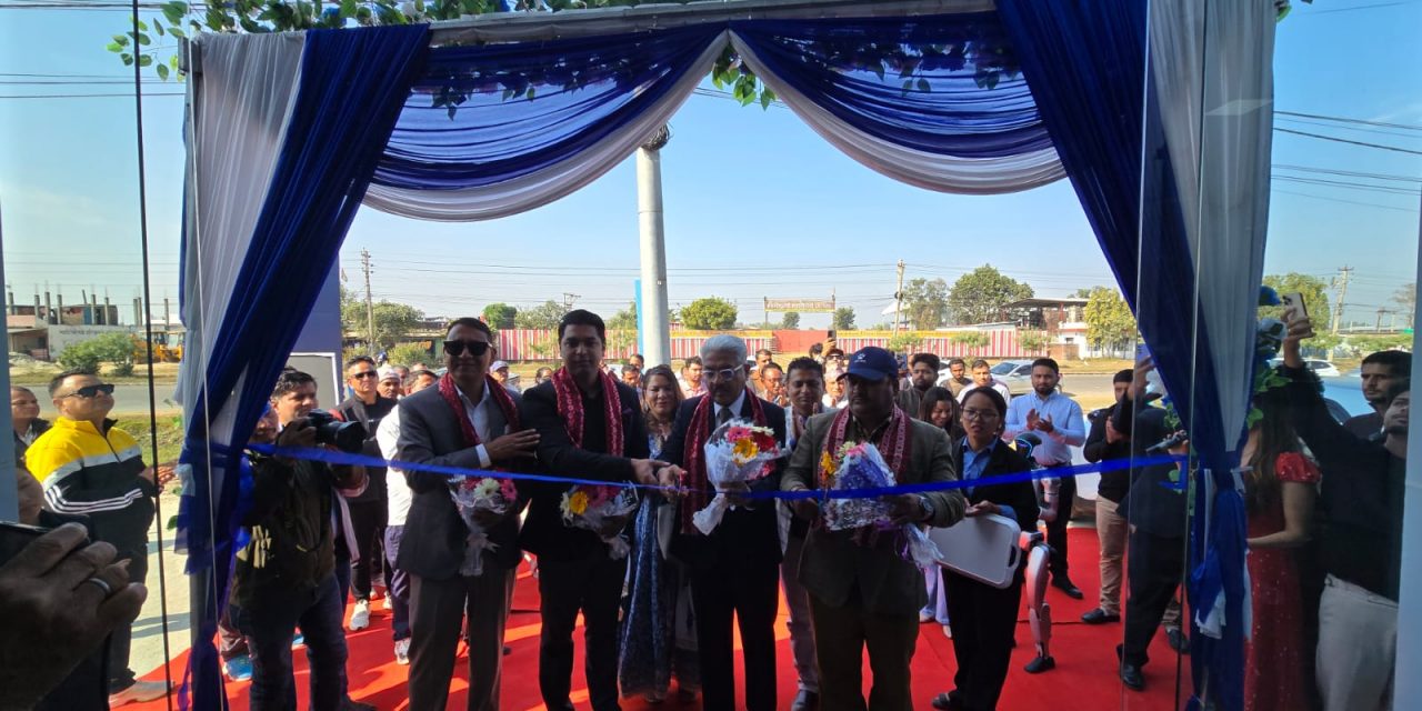 एमएडब्लु वृद्धिद्वारा नेपालगन्जमा अत्याधुनिक डोङफेङ र दीपाल शोरुमको उद्घाटन
