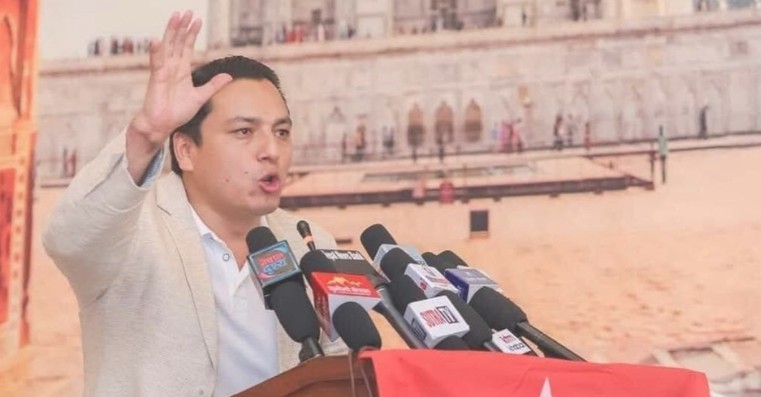 ओली निकट अमित लामा एमालेको केन्द्रीय सदस्यको उम्मेदवार बन्दै