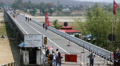 पूर्वी नाकाबाट १६ अर्बको आयात, ८ अर्बको निर्यात
