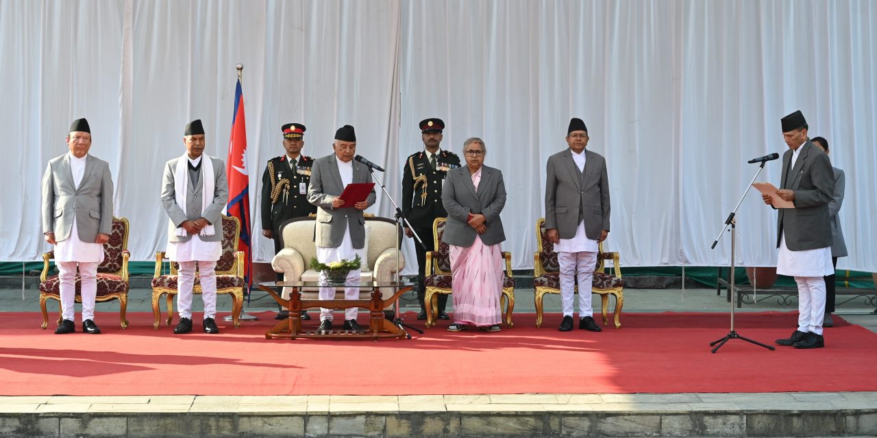 नवनियुक्त मन्त्री शर्माद्वारा पद तथा गोपनीयताको शपथ