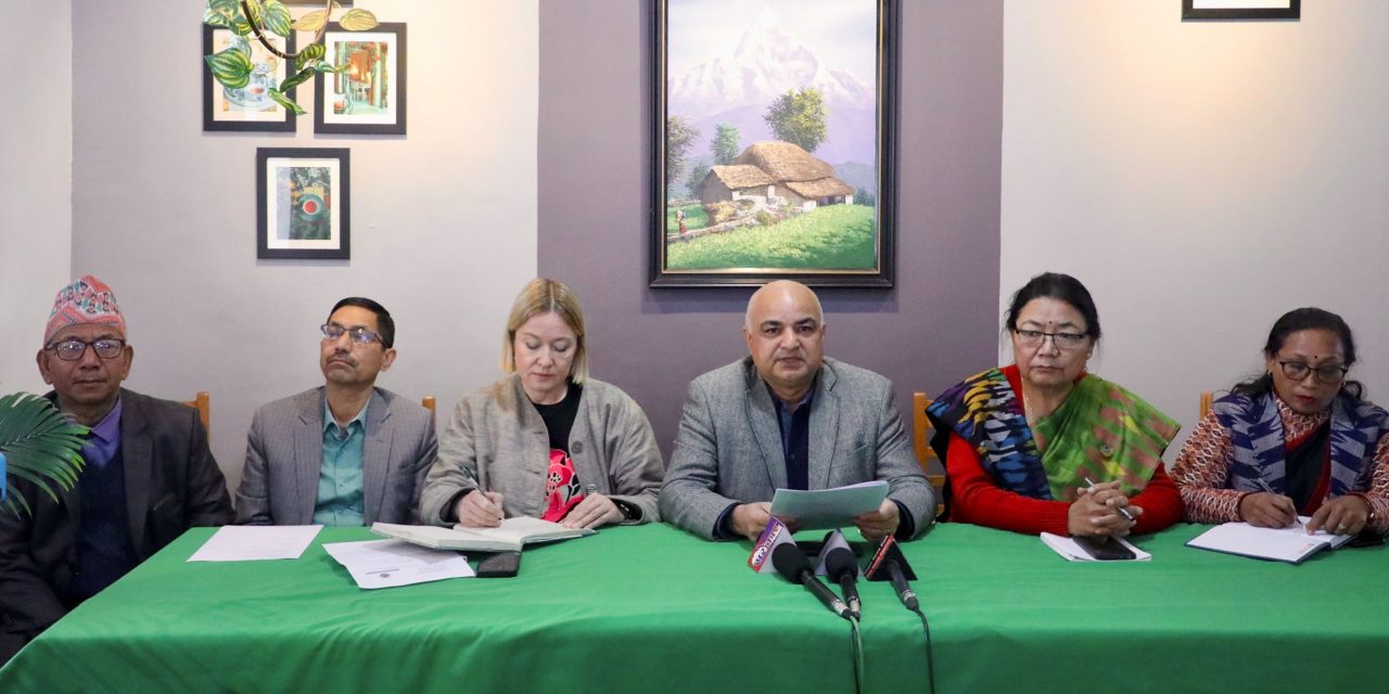 नेपालको रेशम उद्योग पुनःजागरणका लागि राष्ट्रिय पहलको खोजी गरिँदै