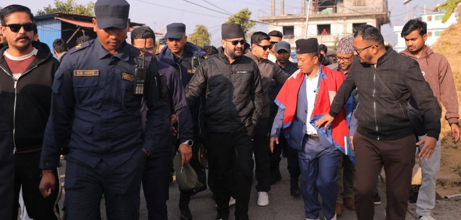 इलाम पुगे बालेन शाह, रास्वपा उम्मेदवारको पक्षमा घरदैलो अभियान