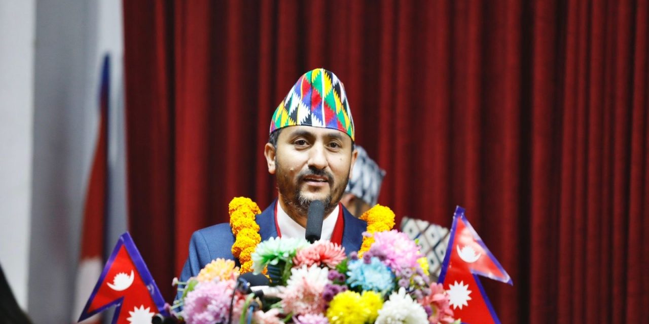 नेपालको राष्ट्रिय पहिचानको संरक्षणमा सबै जुट्नुपर्छ : सञ्चारमन्त्री खरेल