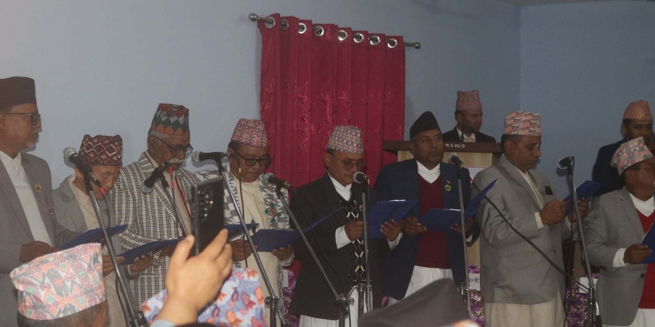 कोशीको मन्त्रीमण्डलमा व्यापक हेरफेर, ८ जना नवनियुक्त मन्त्रीले लिए शपथ