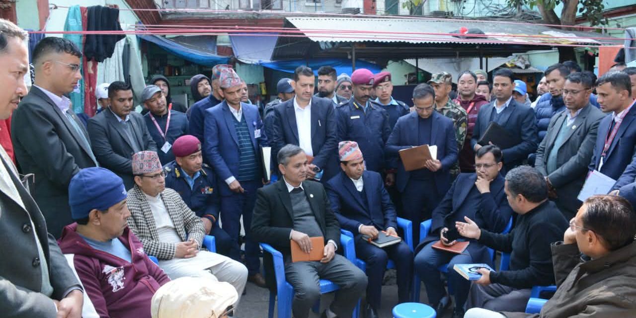 गृहमन्त्री अर्यालद्वारा काठमाडौँका कारागारहरूको निरीक्षण : सुधारका लागि निर्देशन