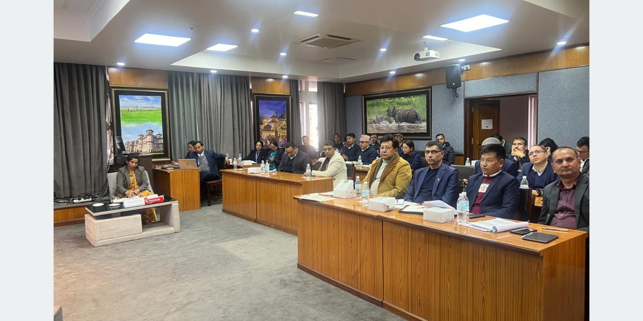 सञ्चार मन्त्रालयको दोस्रो त्रैमासिक समीक्षाः पुँजीगत खर्च बढाइनुपर्नेमा जोड
