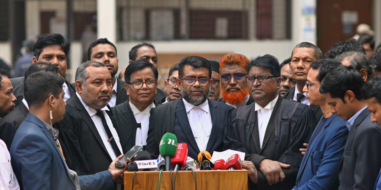 बङ्गलादेशकी पूर्वप्रधानमन्त्री हसिना र भतिजीलाई भ्रष्टाचारमा जेल सजाय
