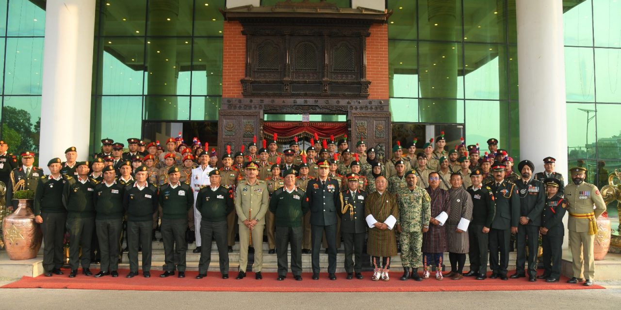 प्रधानसेनापतिसँग युवा आदानप्रदान कार्यक्रममा सहभागीको भेट