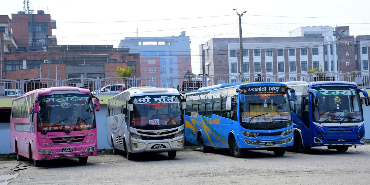 जथाभावी पार्किङ गरिएका बस नियन्त्रणमा