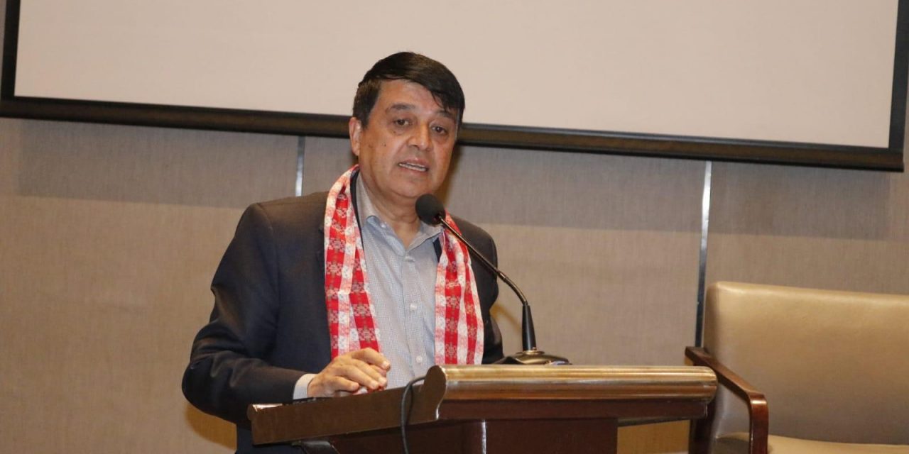 आर्थिक विषयलाई प्राथमिकता दिनुपर्नेमा अध्यक्षको ढकालको जोड