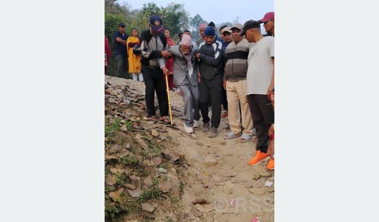 १०७ वर्षीय गणेशबहादुरले गरे मतदान