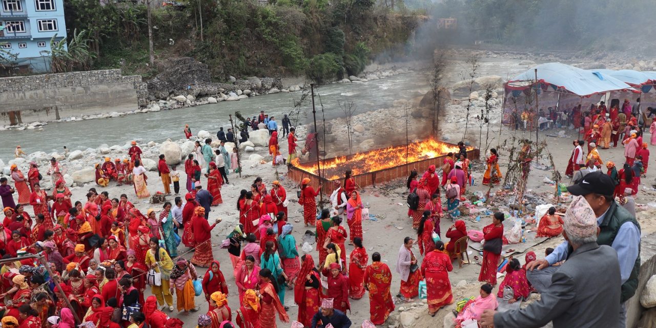 विश्वशान्तिको कामना गर्दै दुई करोड ५० लाख दीप प्रज्ज्वलन