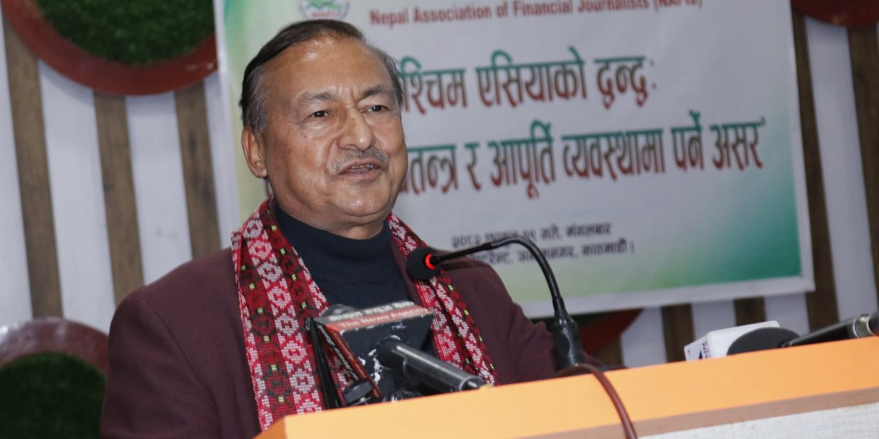 नेपालमा तत्कालै पेट्रोलियम पदार्थ अभावको स्थिति सिर्जना हुँदैनः व्यवसायी शिवप्रसाद घिमिरे