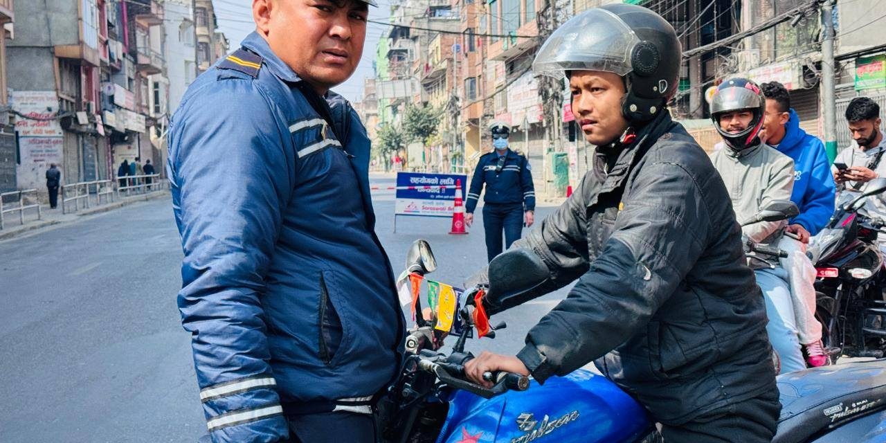 निर्वाचन सुरक्षा कडा : अनुमति नभएका सवारी सडकमै होल्ड