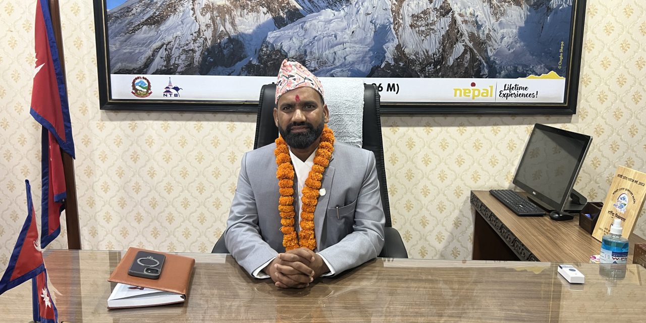 नवनियुक्त पर्यटनमन्त्री पौडेलद्वारा पदबहालीः ‘समृद्धिको खाका मन्त्रालयबाट सुरु हुन्छ’