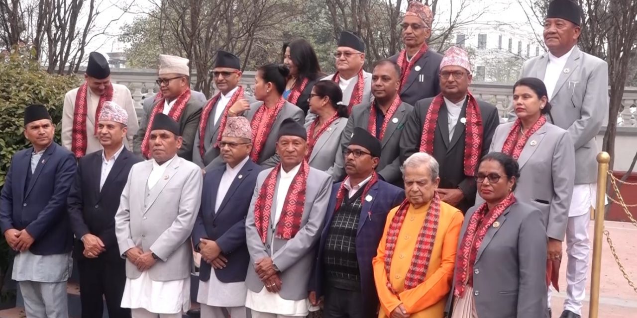 शपथपछि राष्ट्रियसभाका नवनिर्वाचित सदस्य : राष्ट्र र जनताको हितका लागि काम गर्ने प्रतिवद्धता