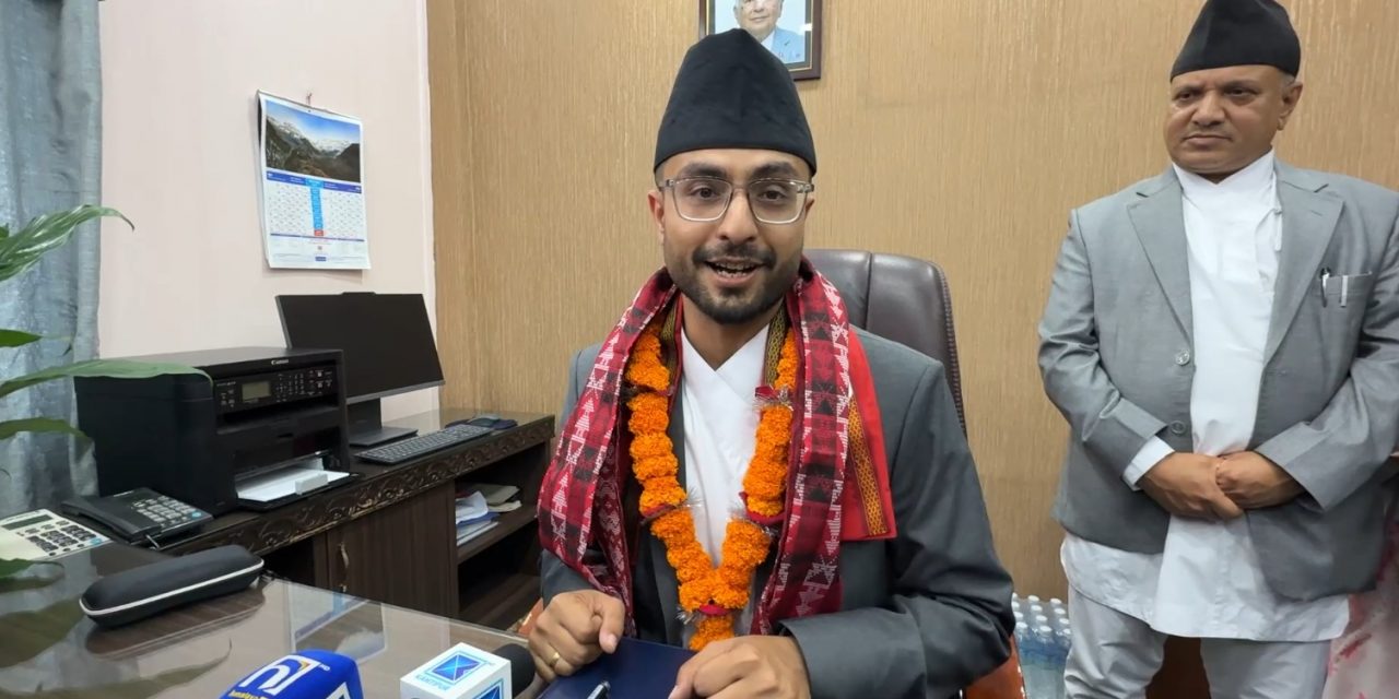 सरकारको प्रवक्ताको जिम्मेवारी शिक्षामन्त्री पोखरेललाई