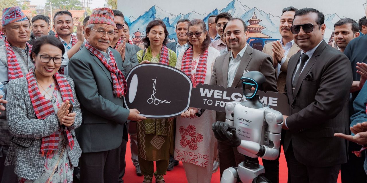 ललितपुर महानगरलाई ११ थान ‘फोटोन टिएम१’ हस्तान्तरण : नेपालमै पहिलो पटक फोहोर संकलनका लागि इलेक्ट्रिक गाडी प्रयोग हुने