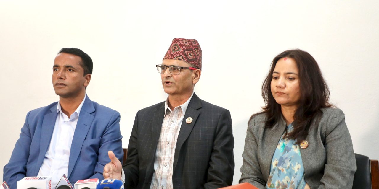 विपक्षी दलको आपत्ति : वैकल्पिक आवास बिना सुकुम्बासी बस्ती हटाइयो