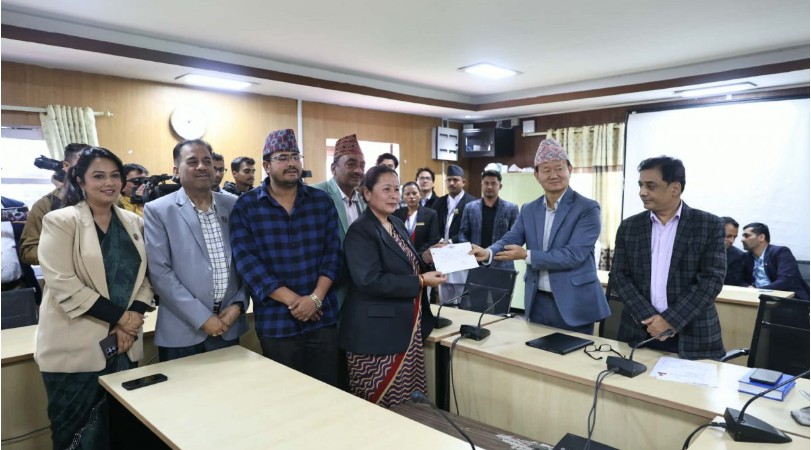उपसभामुखमा सरस्वती लामाले गरिन् उम्मेदवारी दर्ता