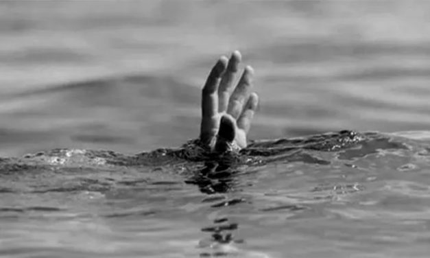 महाकाली नदीमा नुहाउने क्रममा एक जना बेपत्ता