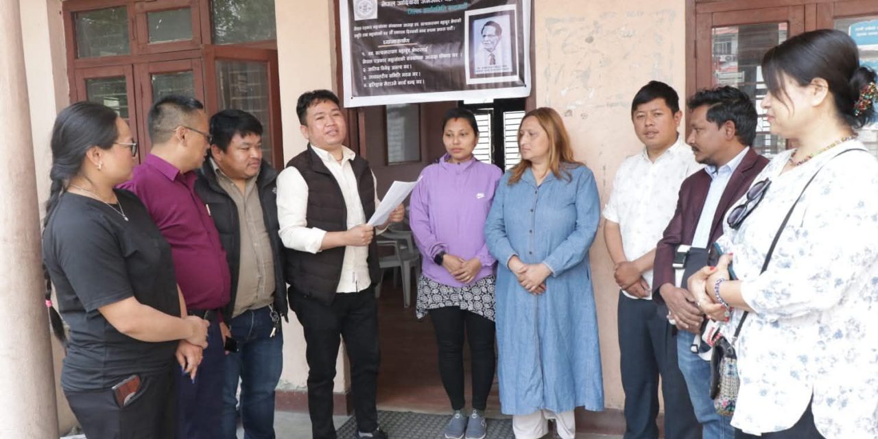 फोनिजद्वारा पत्रकार महासंघलाई ज्ञापनपत्र, श्रेष्ठलाई संस्थापक अध्यक्ष मान्यता दिन माग