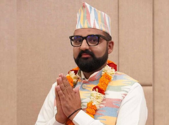 अर्थतन्त्र सुधारका एजेन्डासहित सागर ढकालको उम्मेदवारी घोषणा