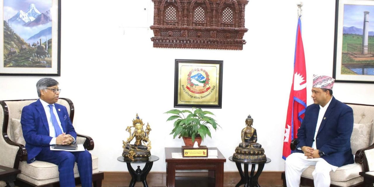 परराष्ट्रमन्त्रीसँग सार्क महासचिव सरवारको भेट