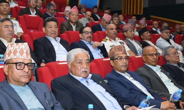 जङ्गीअड्डामा पूर्वरथीहरुसँग नेपाली सेनाको अन्तरक्रिया