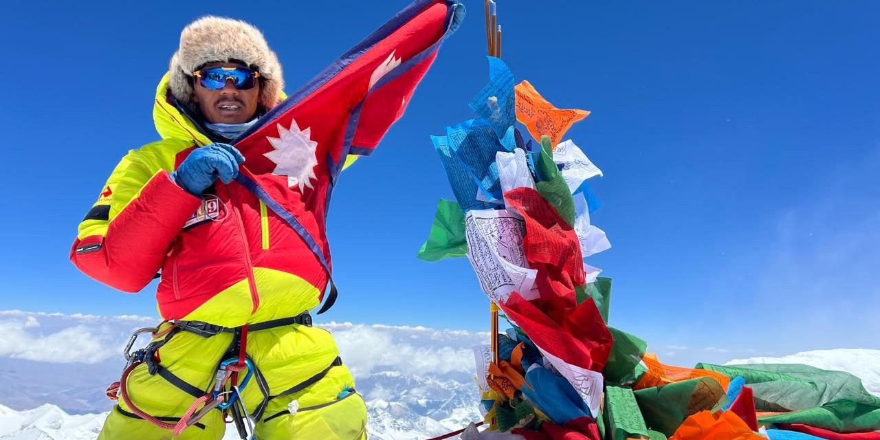 सगरमाथाको भविष्यप्रति आरोहीको बढ्दो चिन्ता