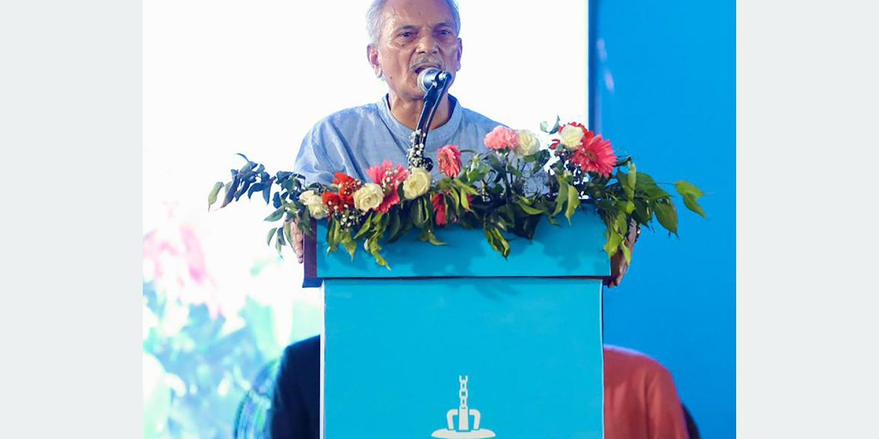 चुपचाप घण्टी छापलाई अब सुशासन र विकासमा रूपान्तरण गर्नुस् : बाबुराम भट्टराई