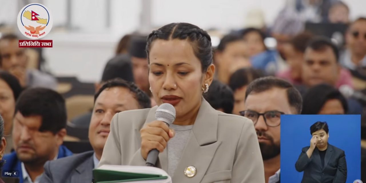 पृथ्वी राजमार्गको यात्रामा शौच गर्न गाडीबाट ओर्लिएर झाडीतिर दौडिनुपर्छ : आशिका तामाङ