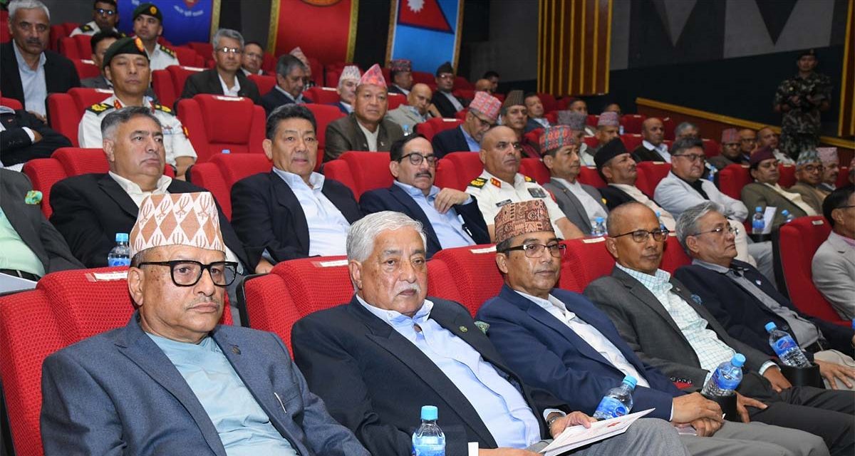 जङ्गीअड्डामा पूर्वरथीहरूसँग नेपाली सेनाको अन्तरक्रिया