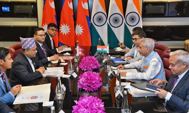 परराष्ट्रमन्त्री शिशिर खनालको भारत भ्रमणः द्विपक्षीय सहकार्य विस्तारमा जोड