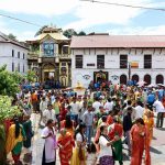 साउनको पहिलो सोमबार : शिवभक्तको घुइँचो, देशभरका मन्दिरमा विशेष पूजा