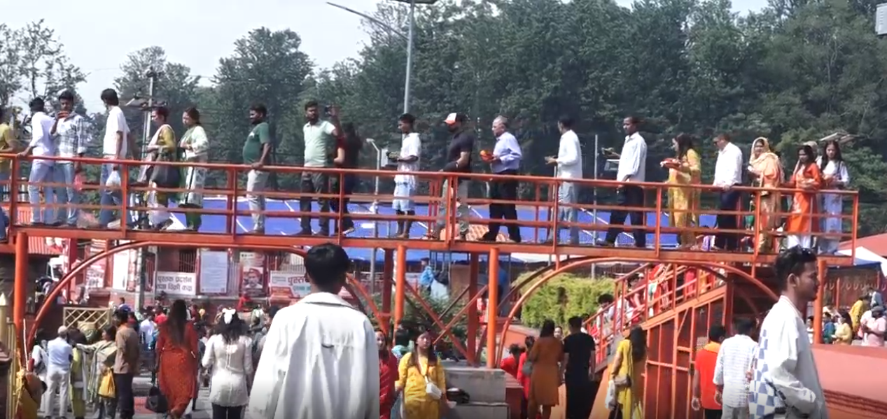 साउने दोस्रो सोमबार : पशुपतिनाथमा भक्तजनको महासागर, देशभरका शिवालयमा विशेष पूजा–आराधना