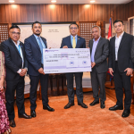 प्रधानमन्त्री दैवी प्रकोप उद्धार कोषमा माछापुच्छ्रे बैंकद्वारा २ करोड १ लाख सहयोग
