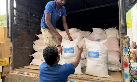 के एल दुगड ग्रुपद्वारा रसुवा र नुवाकोट क्षेत्रका बाढी प्रभावित परिवारलाई खाद्यात्र सामग्री सहयोग