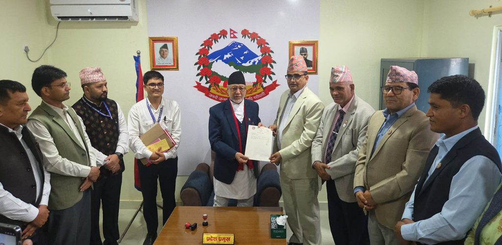 सुदूरपश्चिम मुख्यमन्त्रीमा नेकपाका खगराज भट्ट नियुक्त