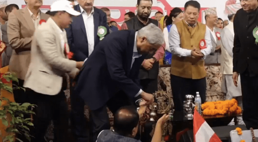 देउवाले पानसमा बत्ती बालेर राष्ट्रिय भेलाको उद्घाटन गरे