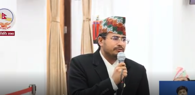 नेपाली स्याउ बजारविहीन, विदेशी स्याउको आयात रोक्न सांसद शाहको माग