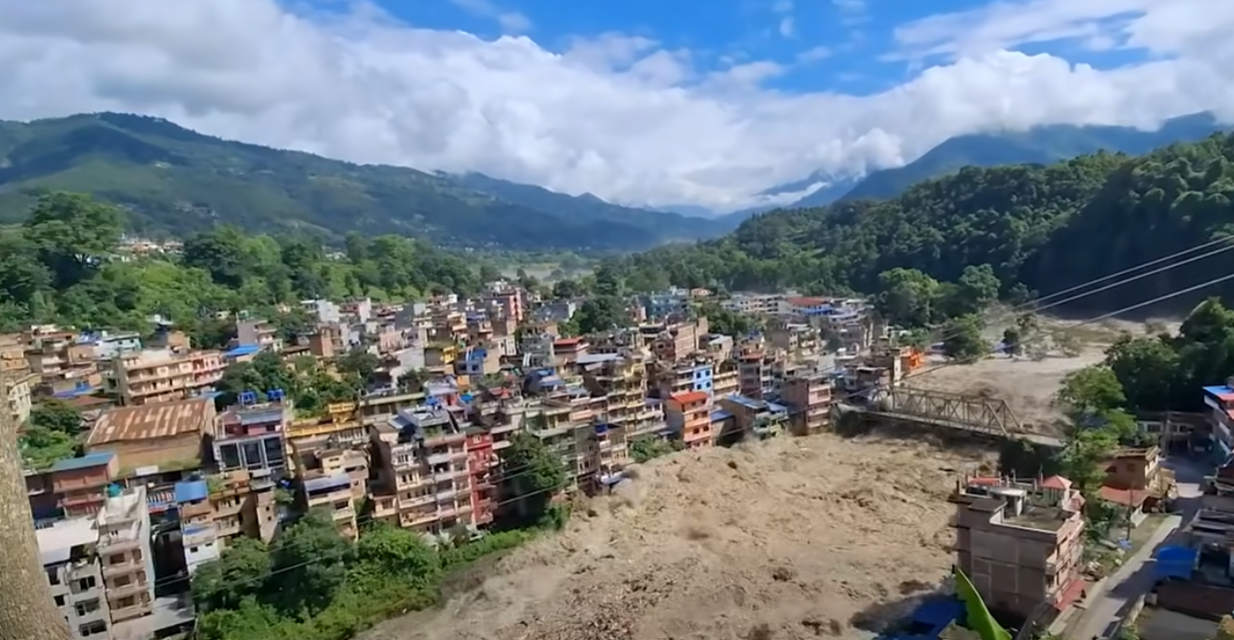 रसुवा बाढी :  २९१ विदेशीसहित ३८४ पर्यटक तथा पदयात्री बेपत्ता