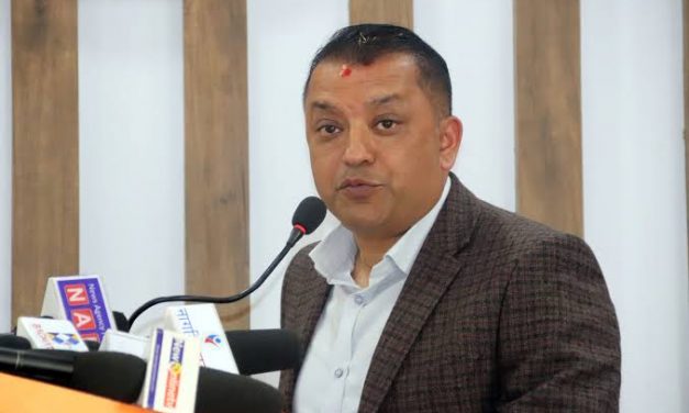 ‘पार्टीको झन्डाभन्दा माथि उठेर पीडितको सेवामा खटिऔँ’ : सभापति थापा