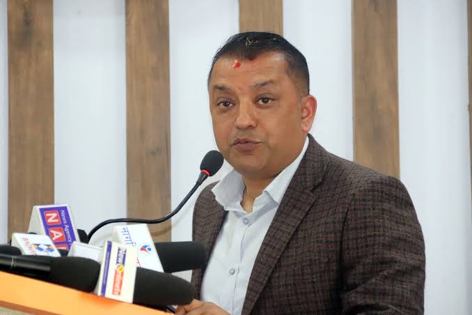 ‘पार्टीको झन्डाभन्दा माथि उठेर पीडितको सेवामा खटिऔँ’ : सभापति थापा