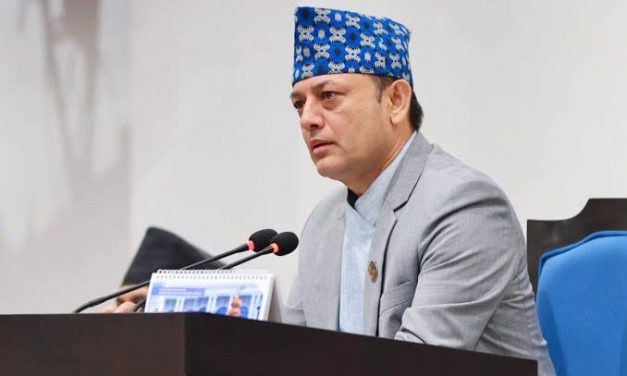 प्रधानमन्त्रीदेखि सांसदसम्म, संसदमा अब कालो चस्मा नलगाउन सभामुखको निर्देशन।