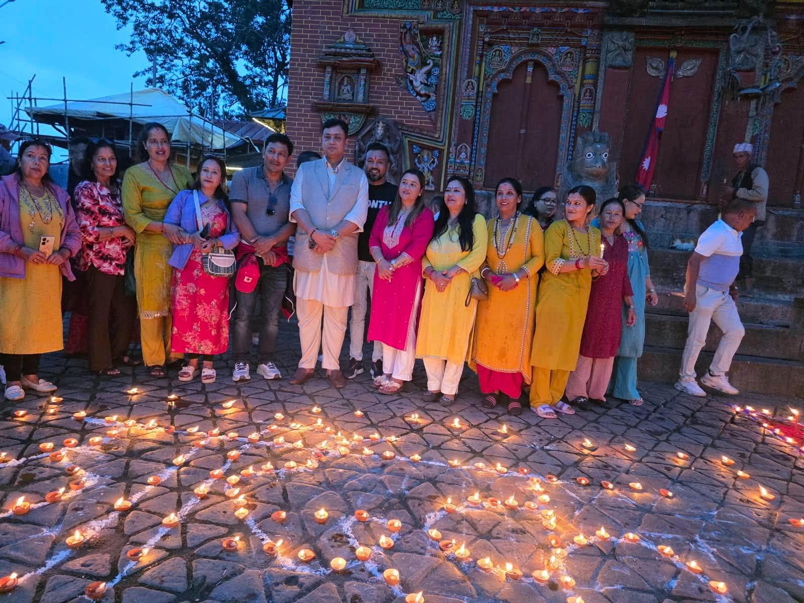 बागमती प्रदेश सभापति बानियाँसहित कांग्रेस नेता–कार्यकर्ताको सहभागितामा भोटेकोशी बाढीमा ज्यान गुमाएकाहरूको सम्मानमा चाँगुनारायणमा दीप प्रज्वलन सम्पन्न